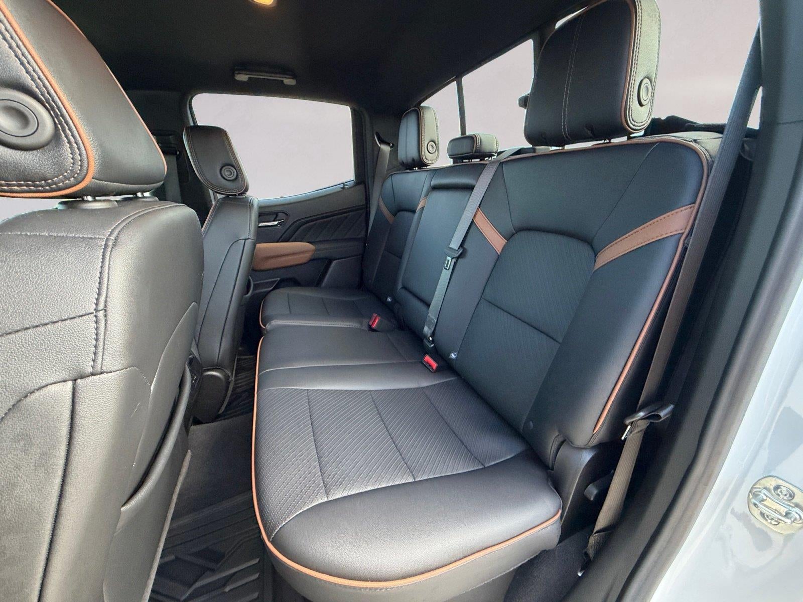 2025 GMC Canyon AT4