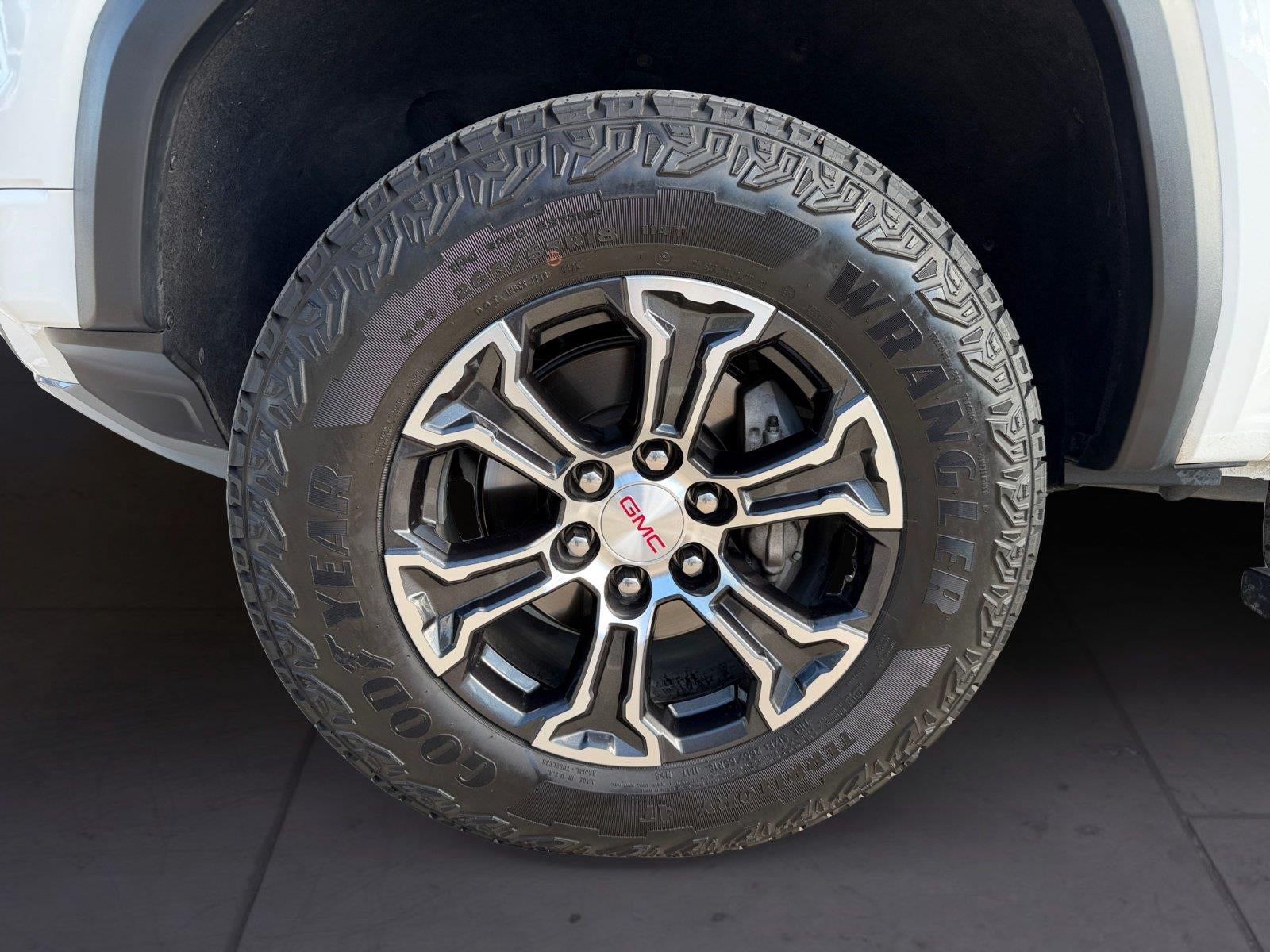 2025 GMC Canyon AT4