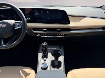 2024 Cadillac XT4 Luxury