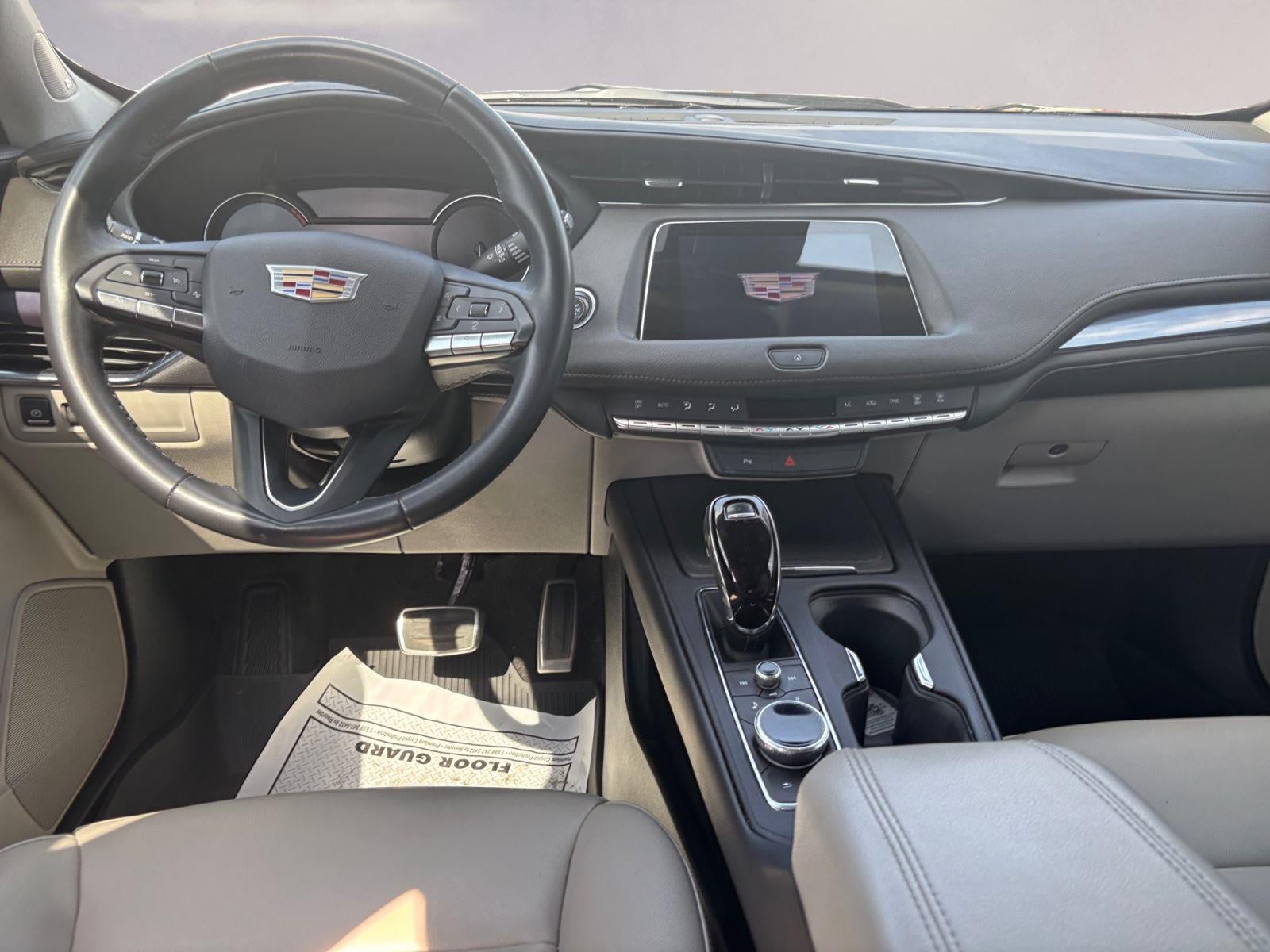 2023 Cadillac XT4 Luxury