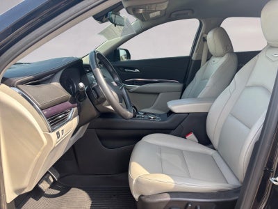 2023 Cadillac XT4 Luxury