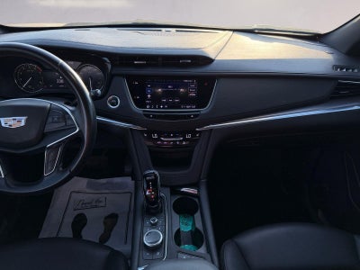2023 Cadillac XT5 Luxury