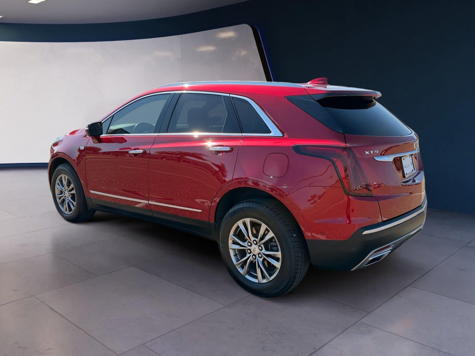 2021 Cadillac XT5 FWD Premium Luxury