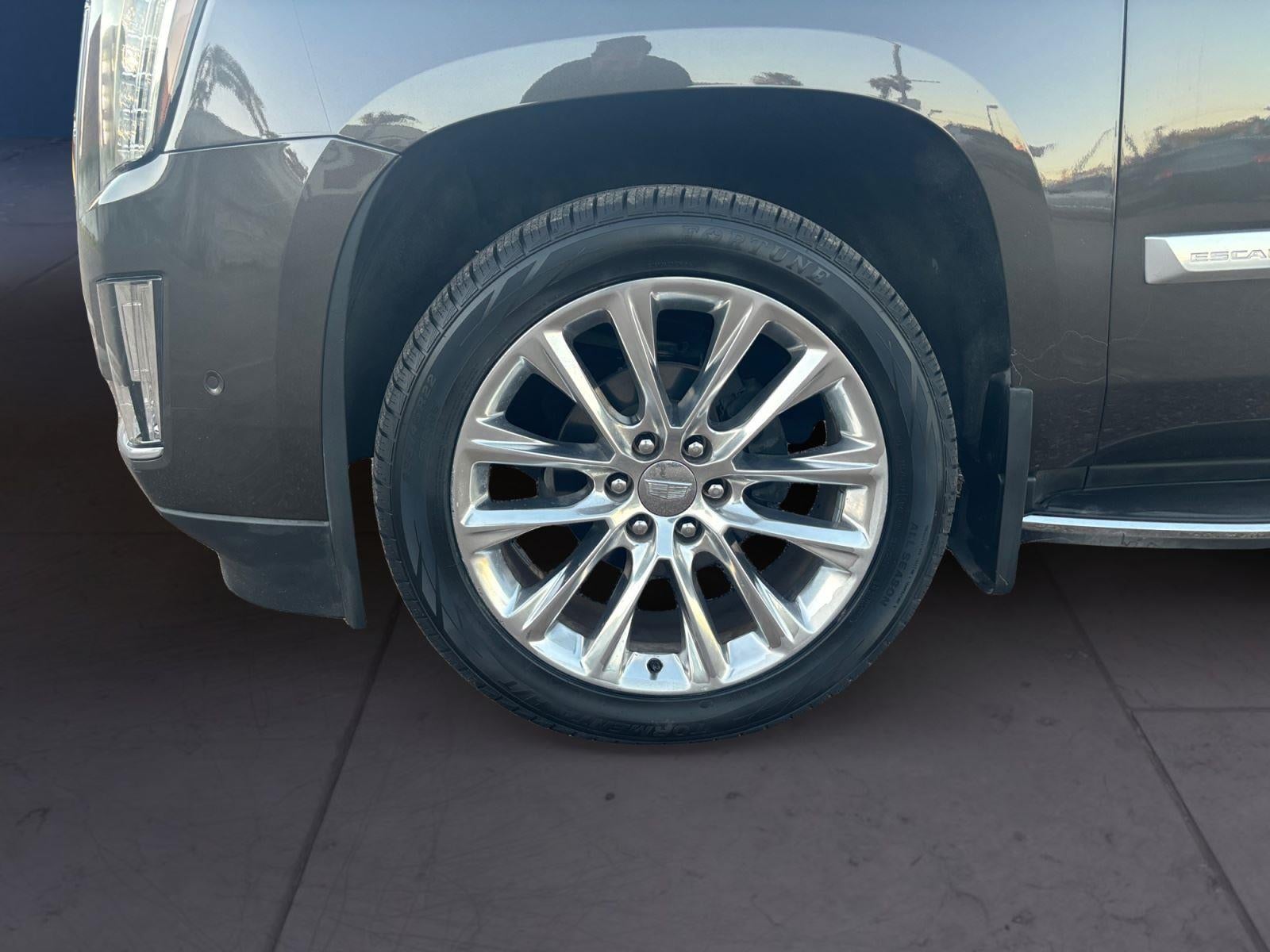 2020 Cadillac Escalade Luxury