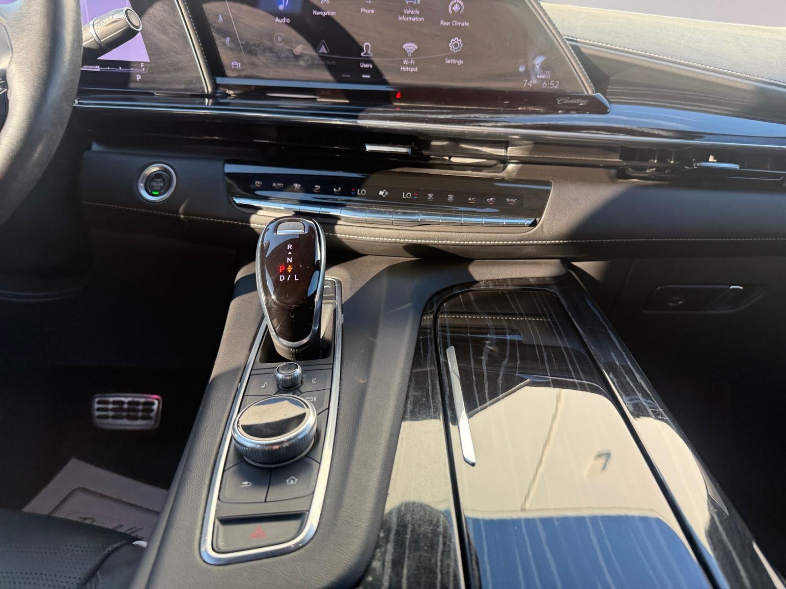 2022 Cadillac Escalade Sport