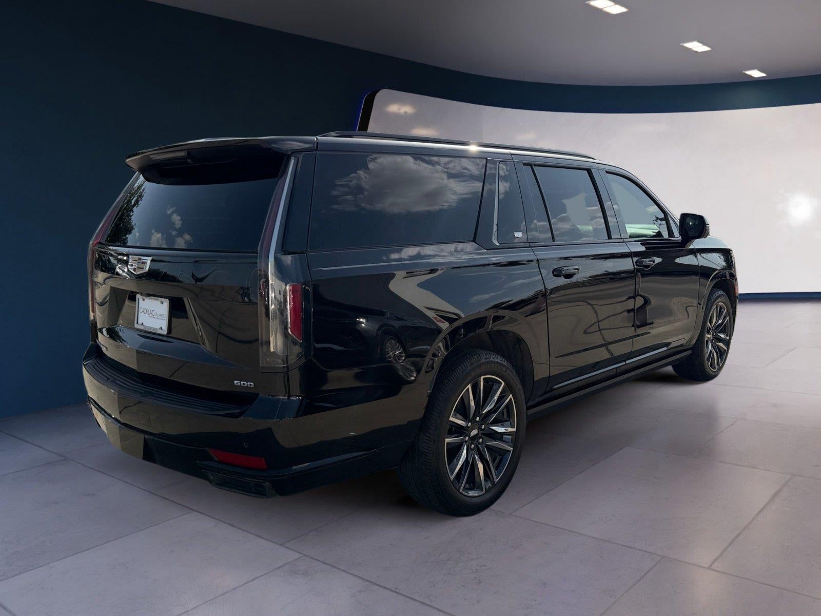 2023 Cadillac Escalade ESV Sport Platinum