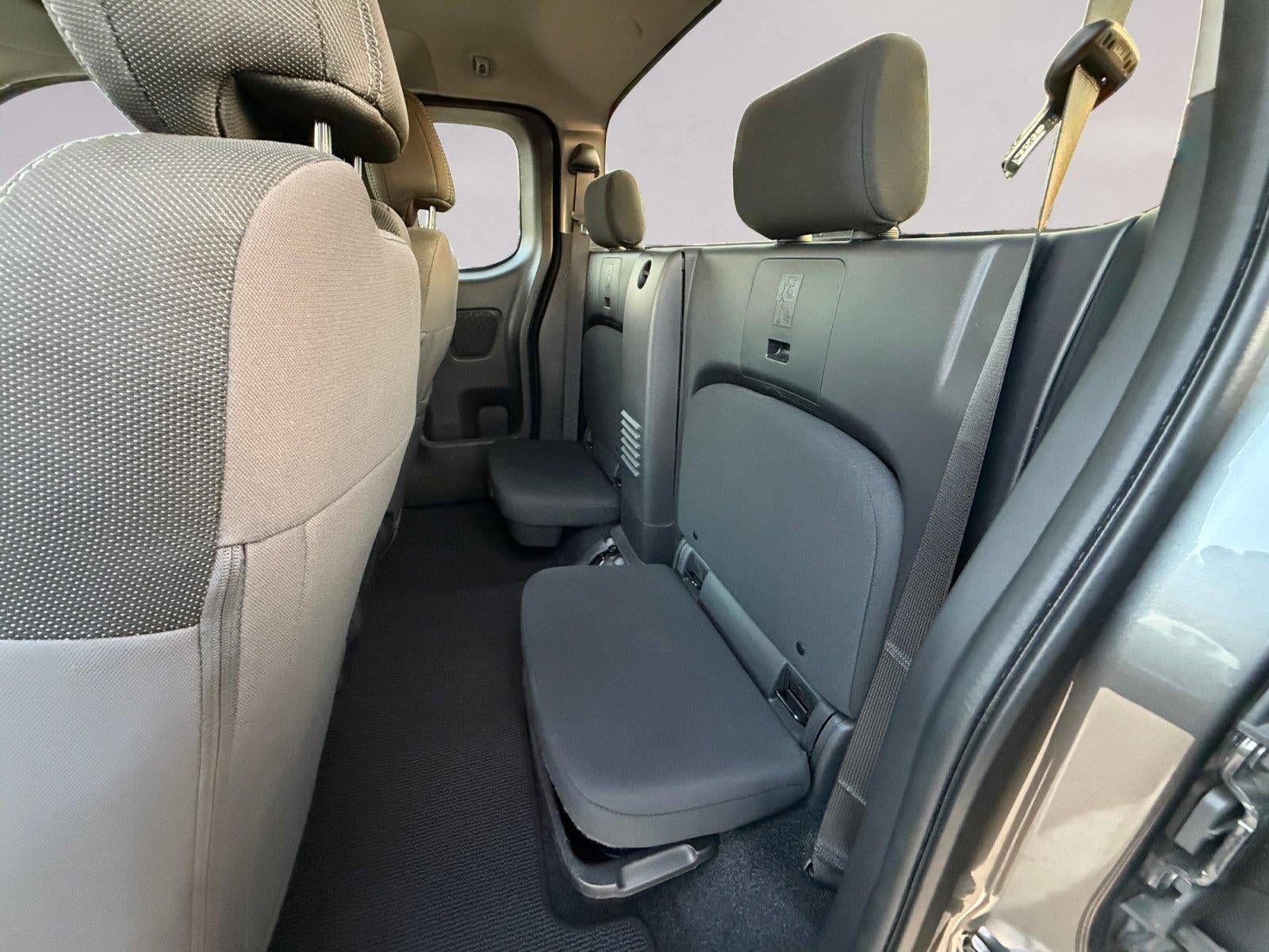 2024 Nissan Frontier King Cab SV 4x2