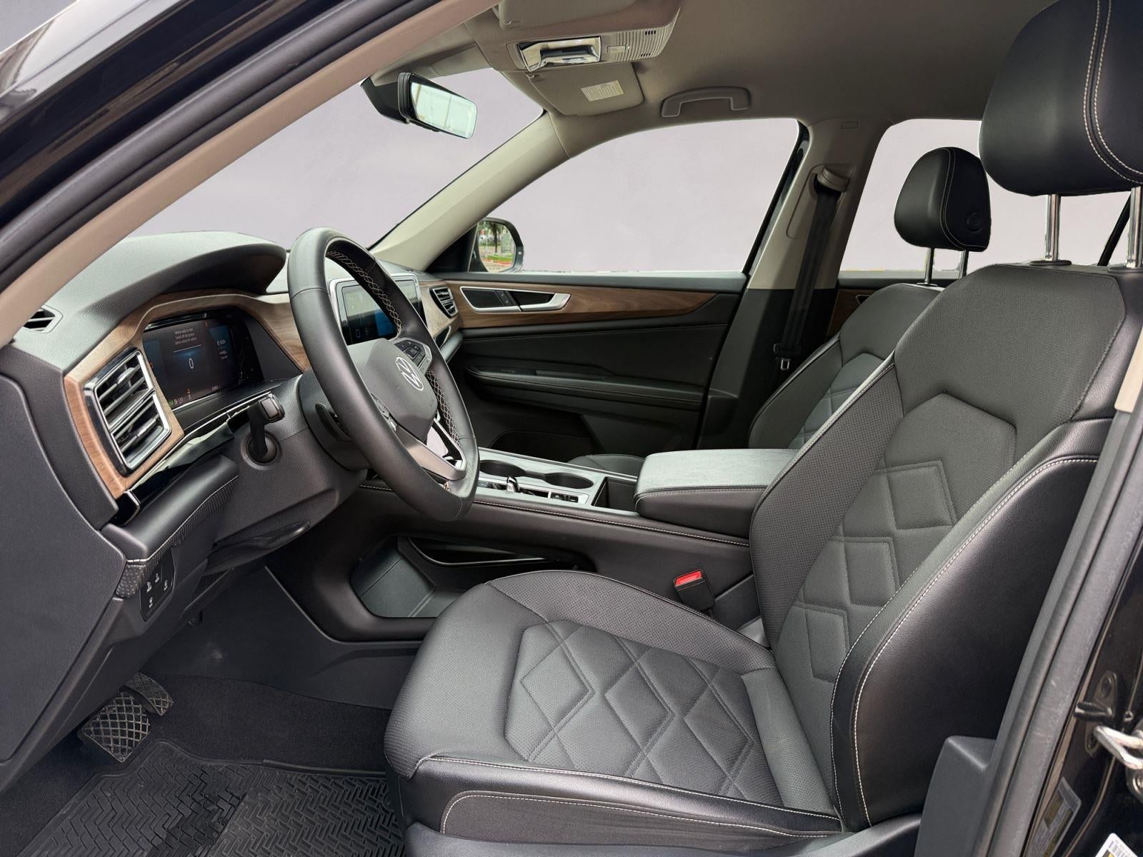 2024 Volkswagen Atlas 2.0T SE