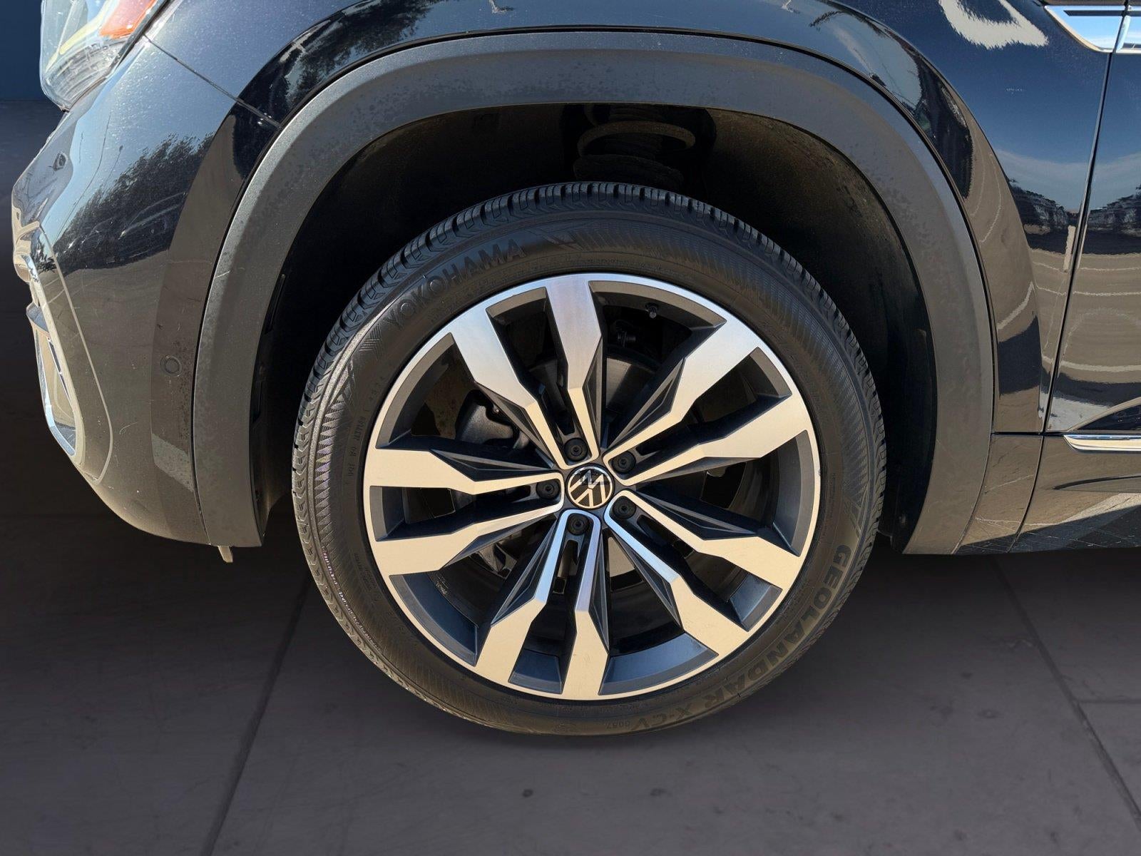 2023 Volkswagen Atlas Cross Sport 3.6L V6 SEL Premium R-Line