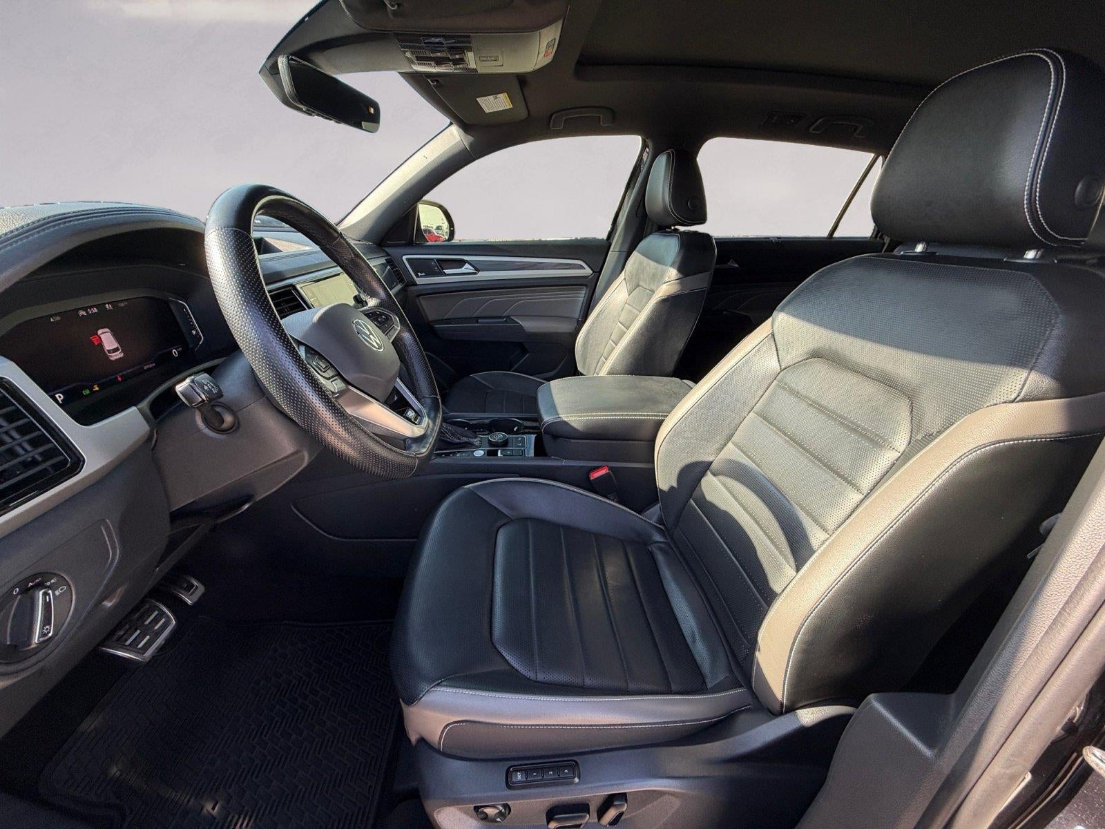2023 Volkswagen Atlas Cross Sport 3.6L V6 SEL Premium R-Line