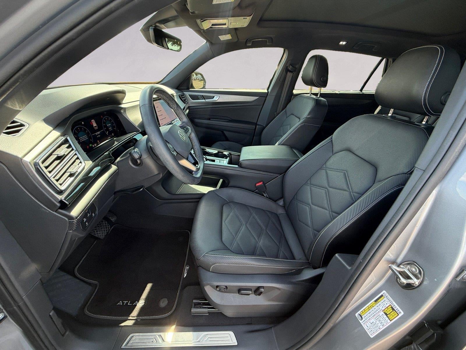 2024 Volkswagen Atlas Cross Sport 2.0T SE w/Technology