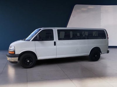 2017 Chevrolet Express Passenger 3500 Extended Wheelbase Rear-Wheel Drive 1LT