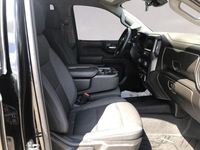 2022 Chevrolet Silverado 1500 Crew Cab Short Box 2-Wheel Drive Custom