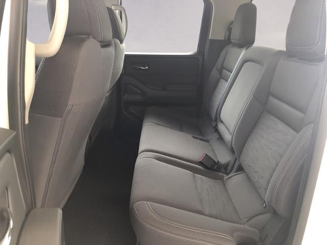 2024 Nissan Frontier Crew Cab 4x2 SV