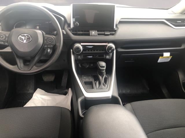 2025 Toyota RAV4 LE FWD (GS)