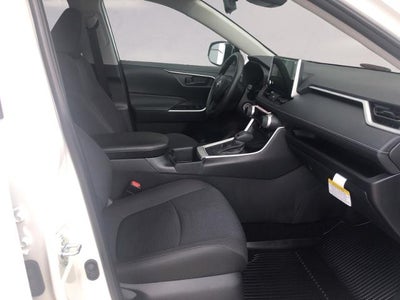 2025 Toyota RAV4 LE FWD (GS)