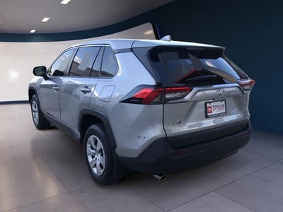 2022 Toyota RAV4 LE FWD (GS)