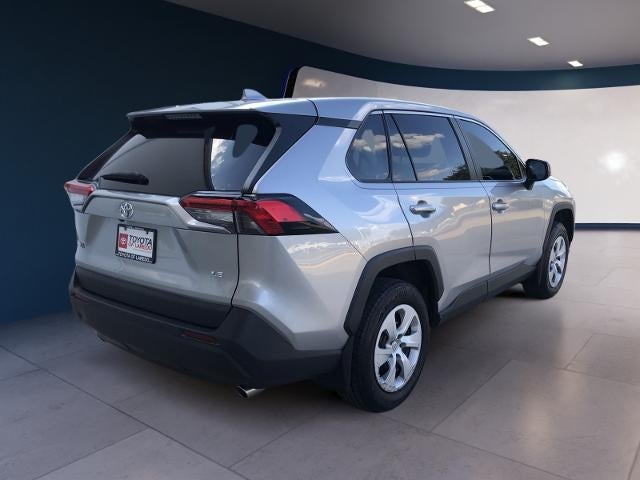2022 Toyota RAV4 LE FWD (GS)