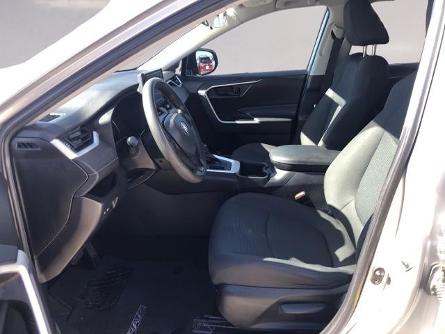 2022 Toyota RAV4 LE FWD (GS)