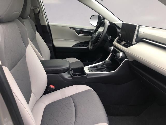 2024 Toyota RAV4 XLE FWD (GS)