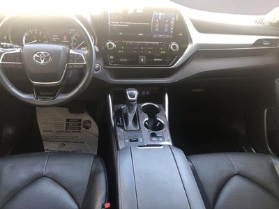 2022 Toyota Highlander Platinum FWD (Natl)