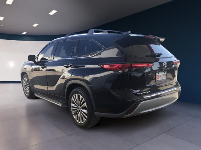 2022 Toyota Highlander Platinum FWD (Natl)