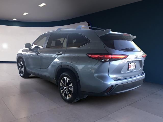 2023 Toyota Highlander XLE FWD (Natl)