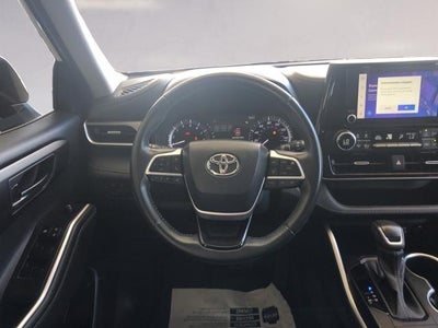 2023 Toyota Highlander L FWD (Natl)