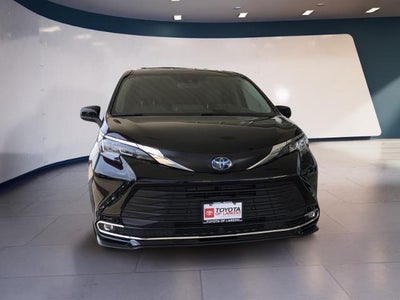2023 Toyota Sienna XLE FWD 7-Passenger (Natl)