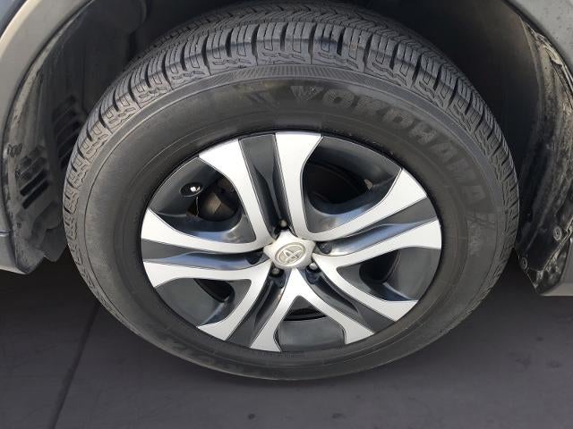 2018 Toyota RAV4 LE FWD (GS)