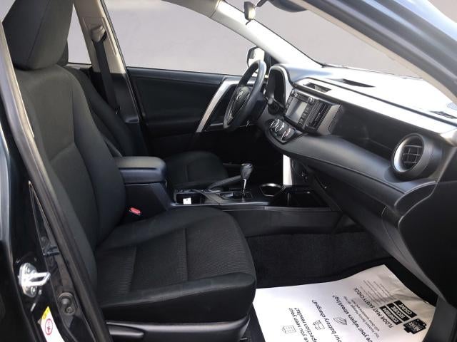 2018 Toyota RAV4 LE FWD (GS)